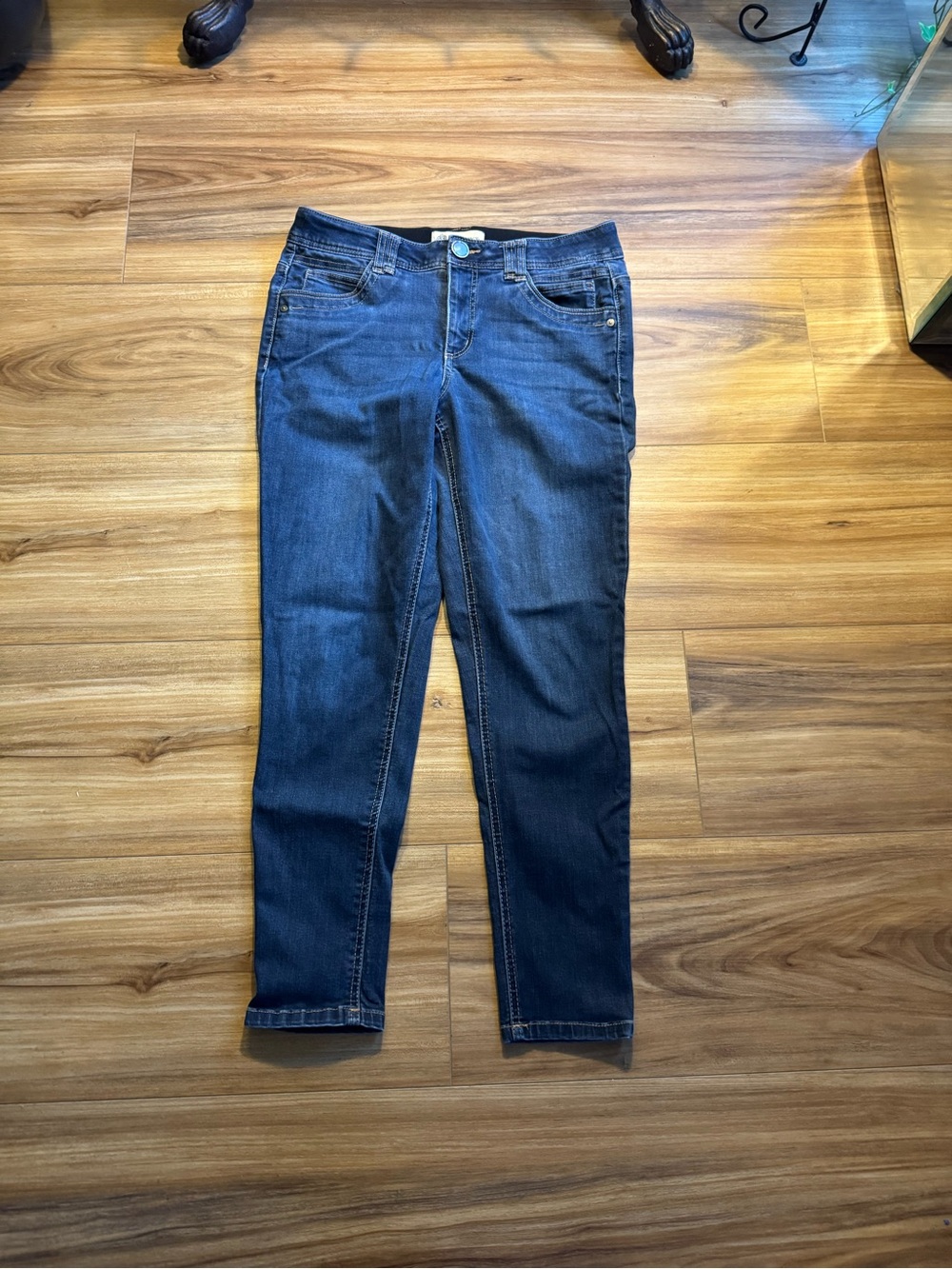 Democracy Women's Navy Skinny Jeans